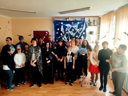 398148308_355179936901857_5938236001437065961_n